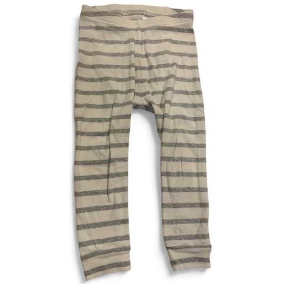 Gap Yoda Pajama Set. White With Gray Stripes An Adorable Baby Yoda Sz 2T - Picture 8 of 10